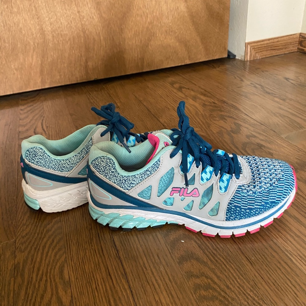 Fila Memory Foam Sneakers